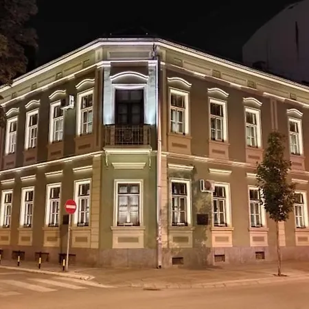 Lumo Apartment Nis